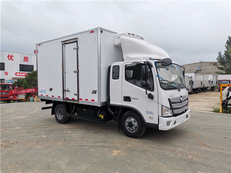 國六 福田歐馬可寬體3.7米排半冷藏車